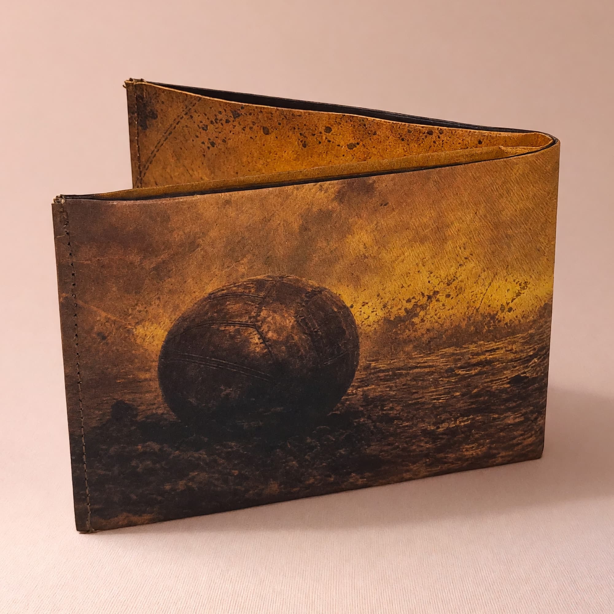 Football reverse exterior